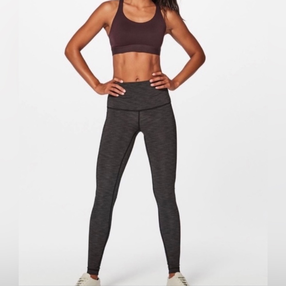 Lululemon Wunder Under High-Rise
Tights Full-On Luxtreme size 4
-Inseam 30"